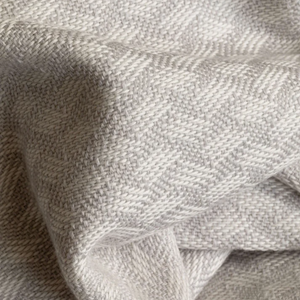 
                  
                    Load image into Gallery viewer, Trellis Weave Merino Bed Throw 150x230
                  
                